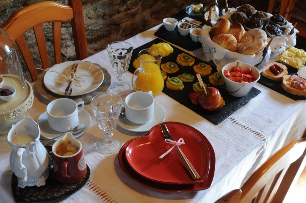 Hotel Casa Puig Montcorbau Esterno foto